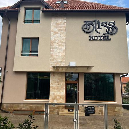 Хотел Bliss Kazichene Экстерьер фото